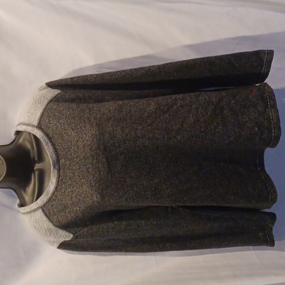 Tommy Bahama gray‎ pullover red stitching size large - Picture 1 of 5